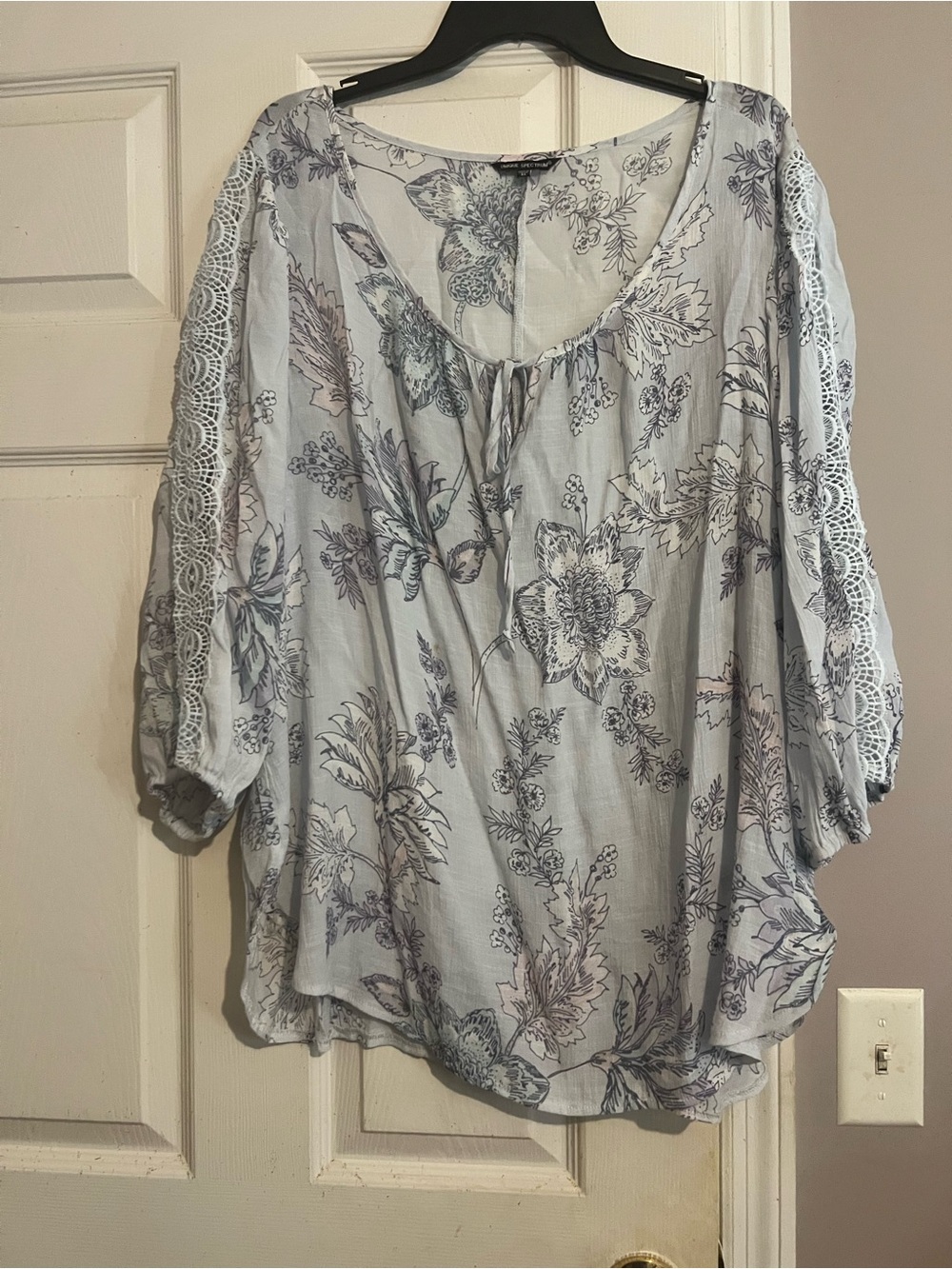 Unique Spectrum Light Blue Floral Lace-Trim Peasant Top
